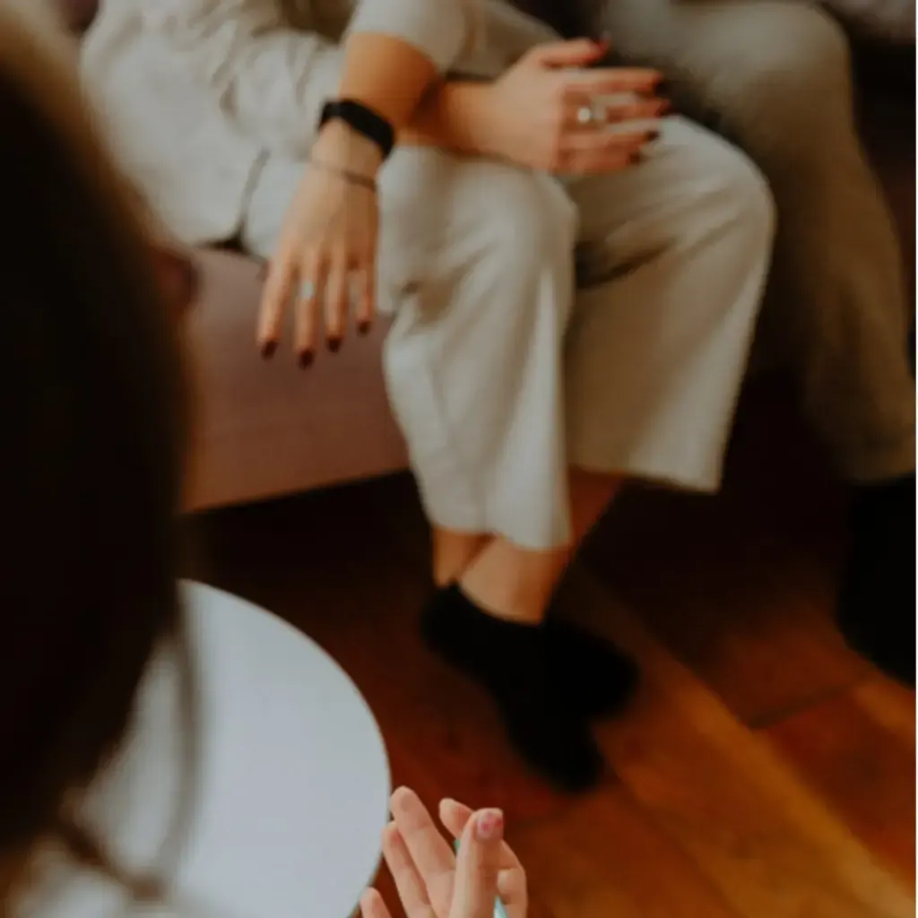 Casal em sessão de terapia